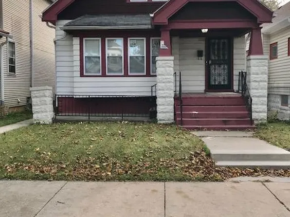 2223 W Melvina St, Milwaukee, WI 53206