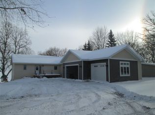 25997 Oakland Beach Ln, Detroit Lakes, MN 56501