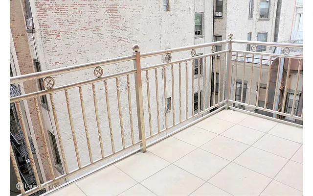 Rented by Douglas Elliman | media 23