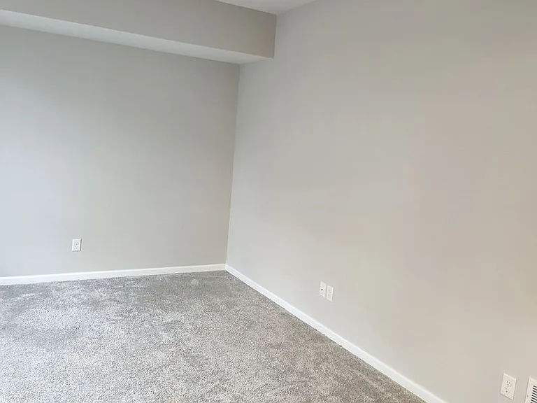 5236 Hampton St NE — Photo 36