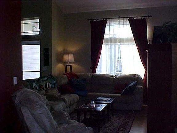 2nd image of 1034 NE Kelly Pl