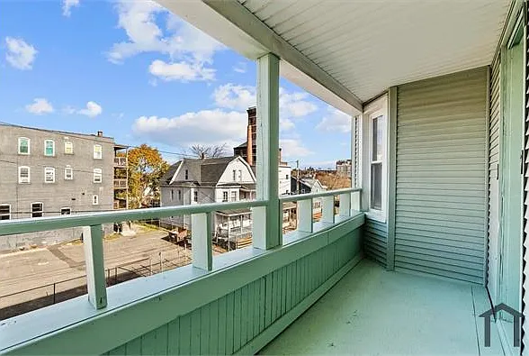 748 Maple St #1 — Photo 8