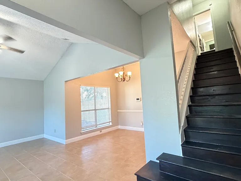 1504 Prentice St — Photo 4