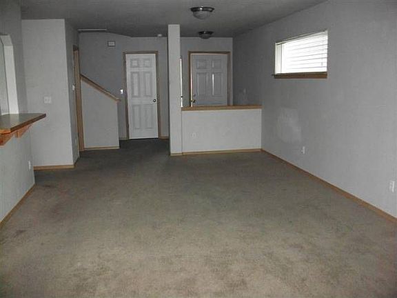 4th image of 17812 1st Ave E