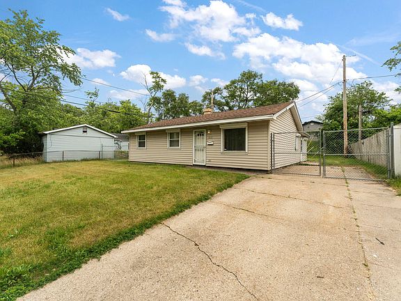 2nd image of 1021 Hamilton Pl