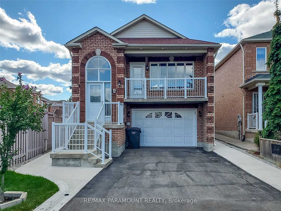 1st image of 4 Summerdale Cres