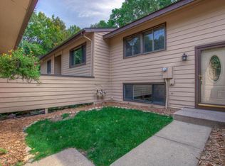 485 W Eagle Lake Dr, Maple Grove, MN 55369
