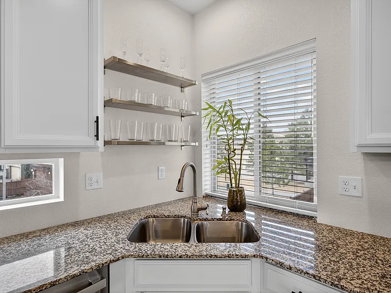 4438 Vindaloo Dr — Photo 23
