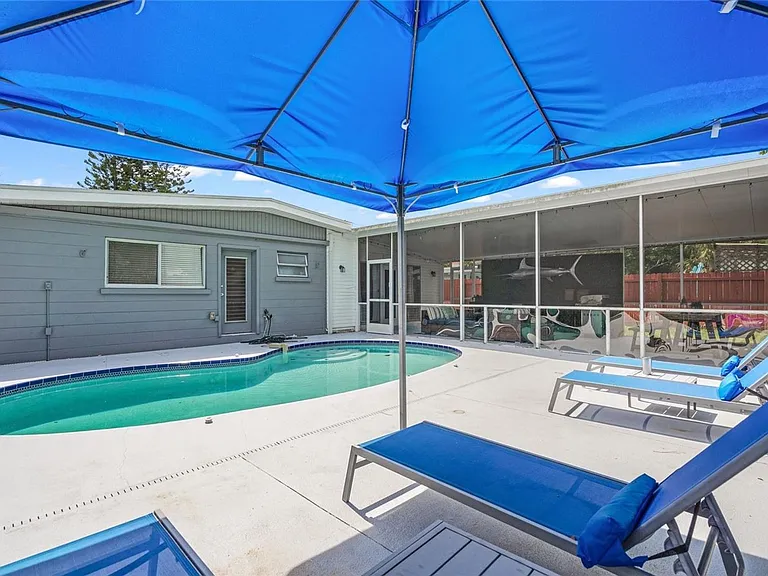4801 Sarasota Ave — Photo 32