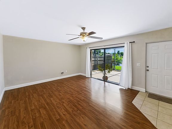 4th image of 128 Lake Point Ln