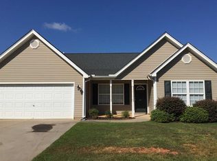 511 Tilgate Ct, Boiling Springs, SC 29316