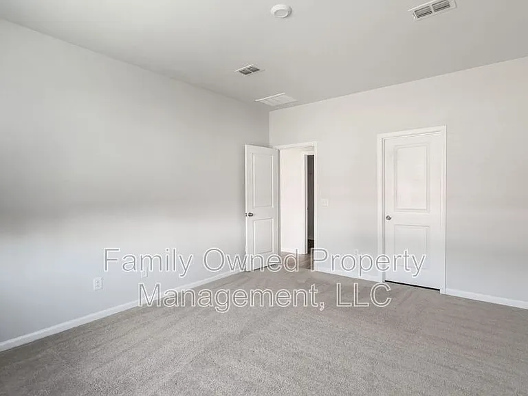 519 Donnas View Way — Photo 20