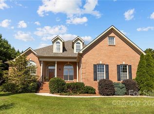 117 Bluff Meadow Ln, Mooresville, NC 28115