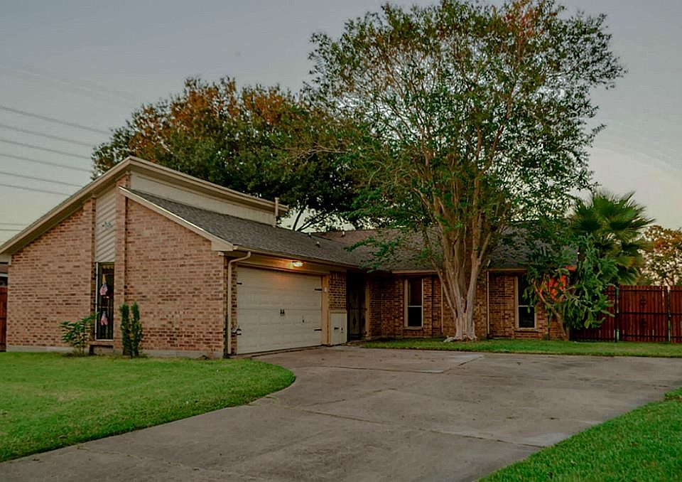 1st image of 6043 Bear Track Ln
