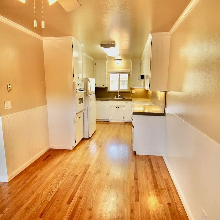 1st image of 1591 Regent St APT 4