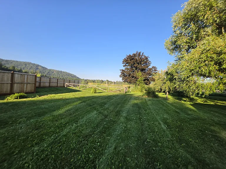 199 N Riley Creek Rd — Photo 8