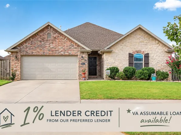 4511 W Blissful Dr, Fayetteville, AR 72704