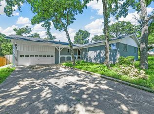 6417 Brentwood Dr, Fort Worth, TX 76112