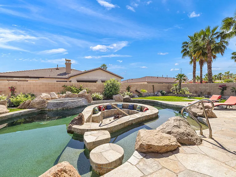 57806 Cantata Dr — Photo 48