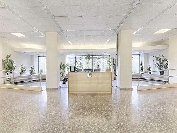 5th image of 610 Surf Ave #17