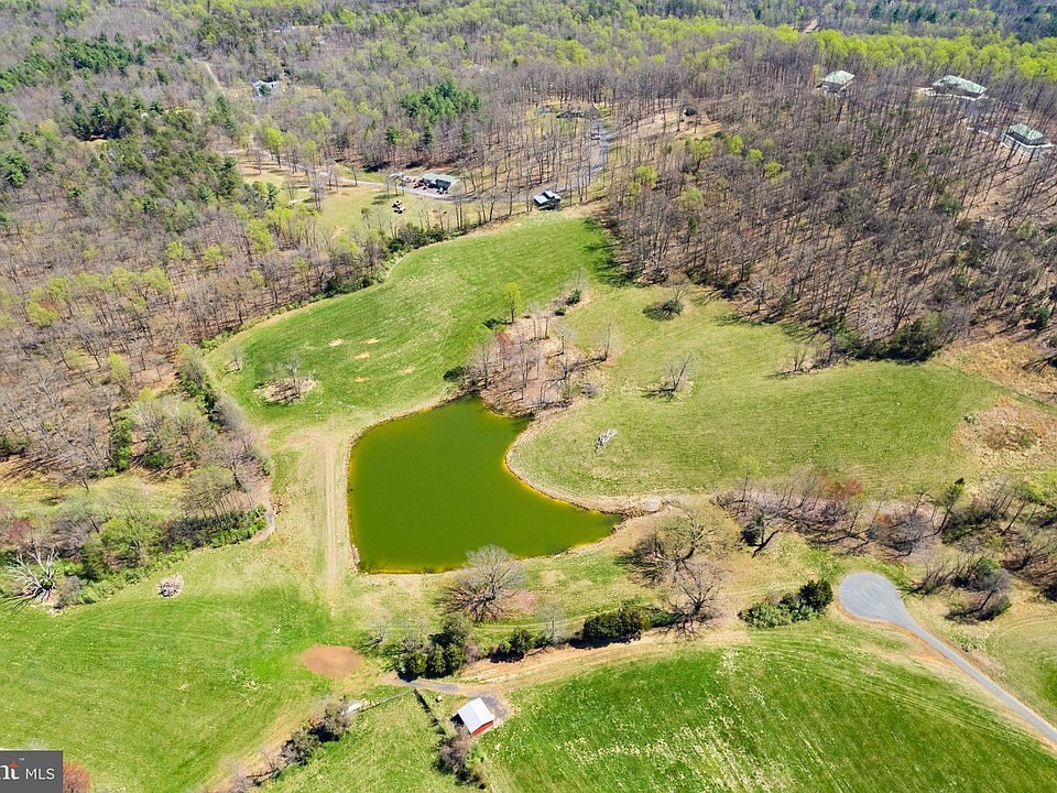 1st image of 2 Holly Hill Farm Ln