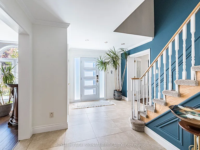 5571 Spangler Dr — Photo 6