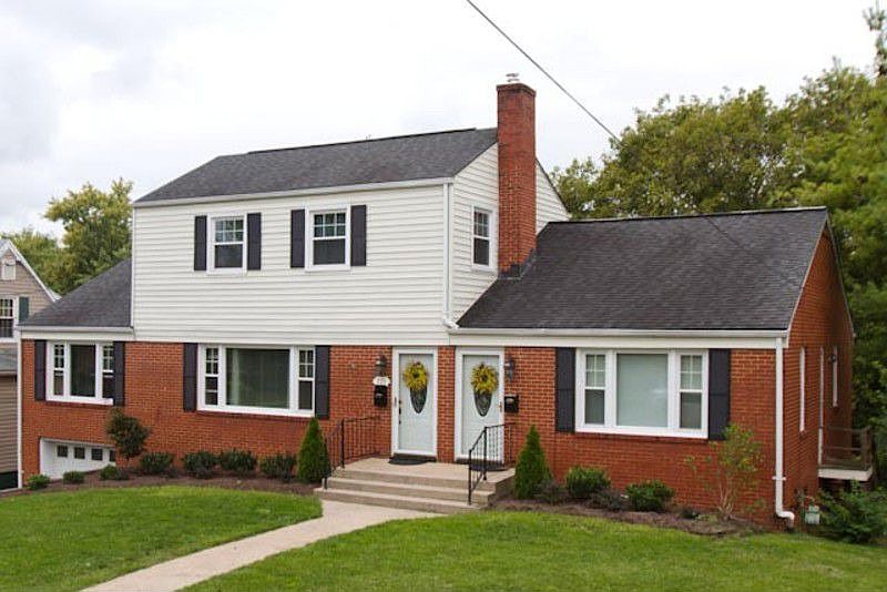 1st image of 221 Ohio Ave