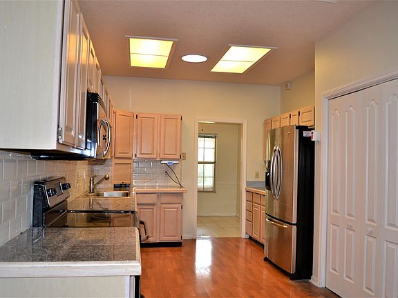 3rd image of 3321 Deerfield Pointe Dr