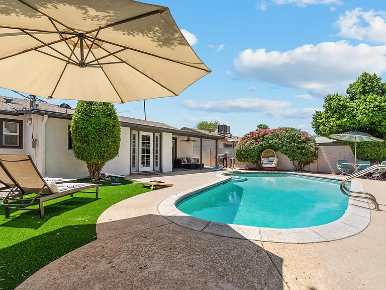 7934 E Loma Land Dr — Photo 1