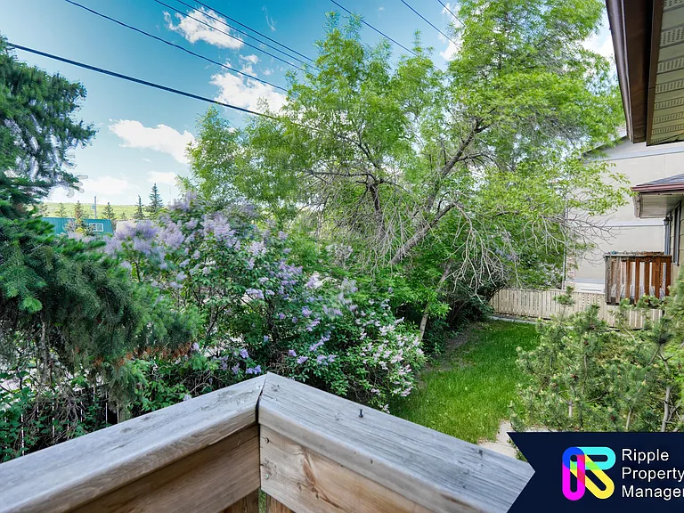 7712 Bowness Rd NW — Photo 14