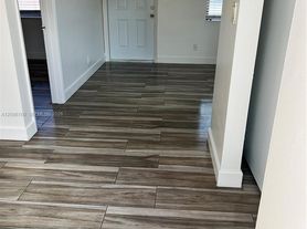 5941 NE 18th Ave, Fort Lauderdale, FL