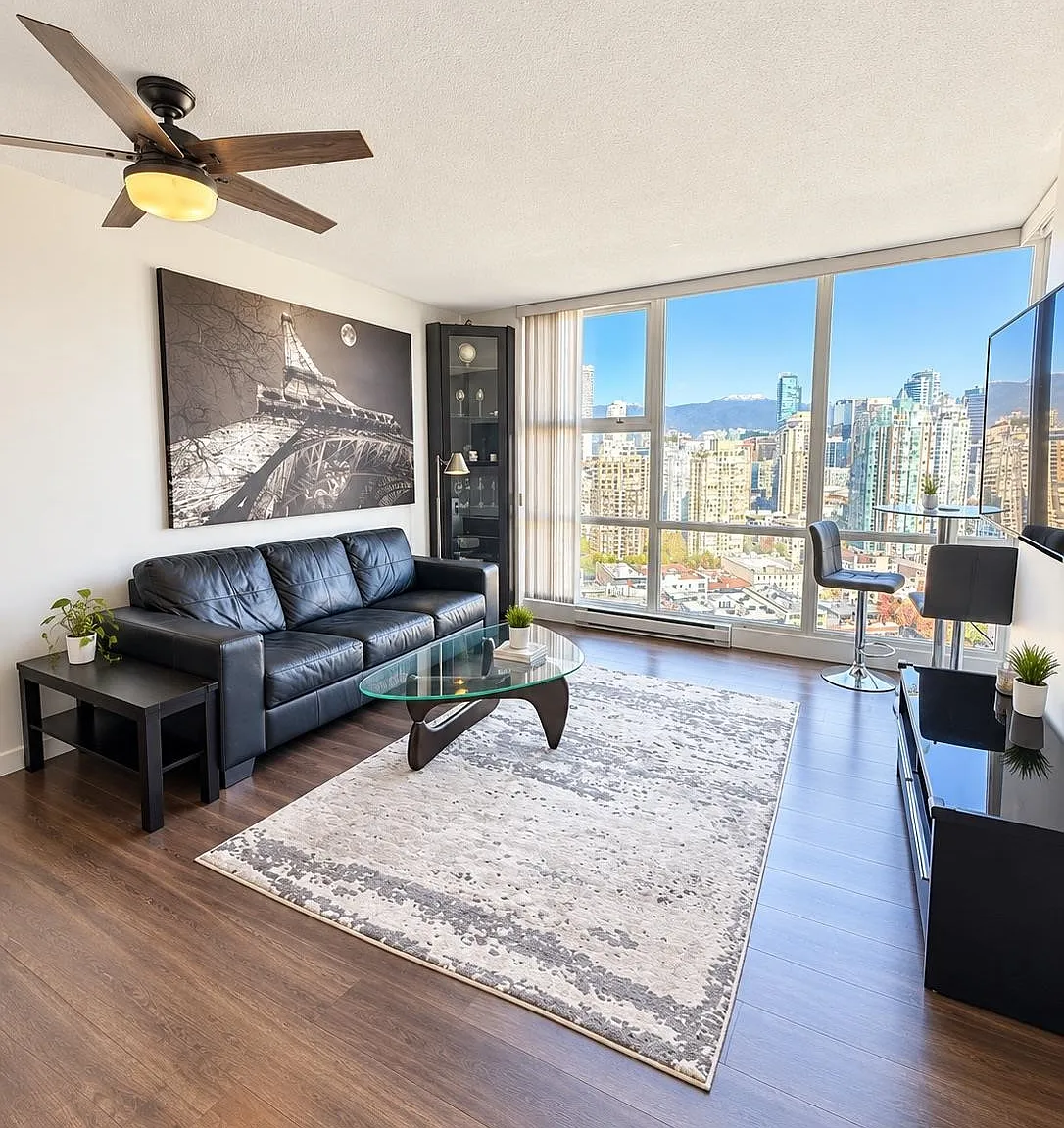 1 bed, 625 sqft, $3,200 — Photo 3