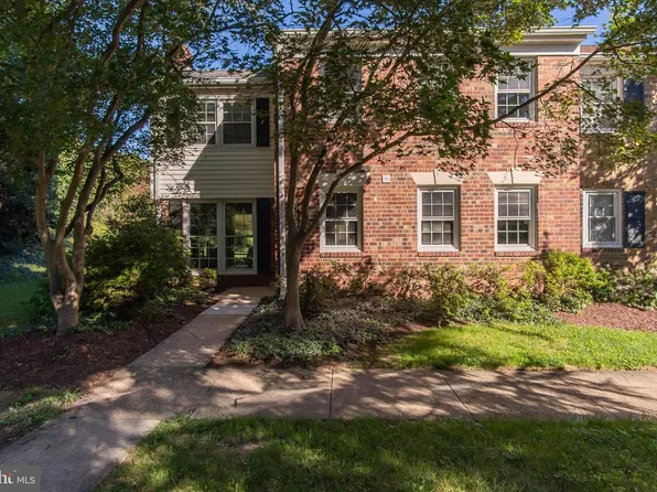 536 Azalea Dr #43, Rockville, MD 20850