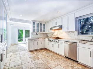 4880 Pine Tree Dr, Miami Beach, FL 33140