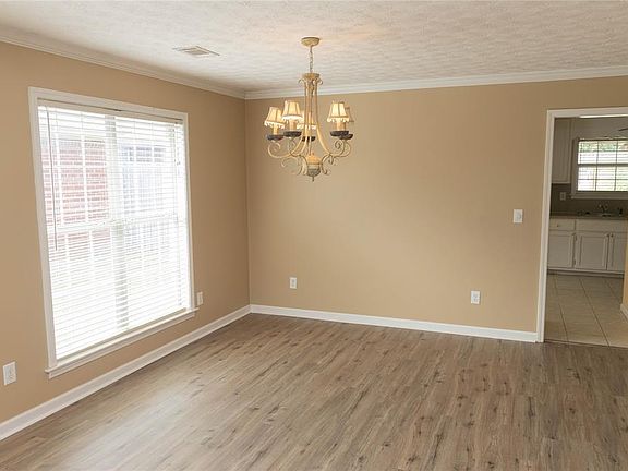3rd image of 1243 Stafford Dr