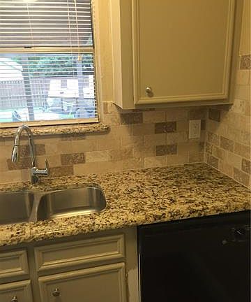3rd image of 809 E Vista Dr