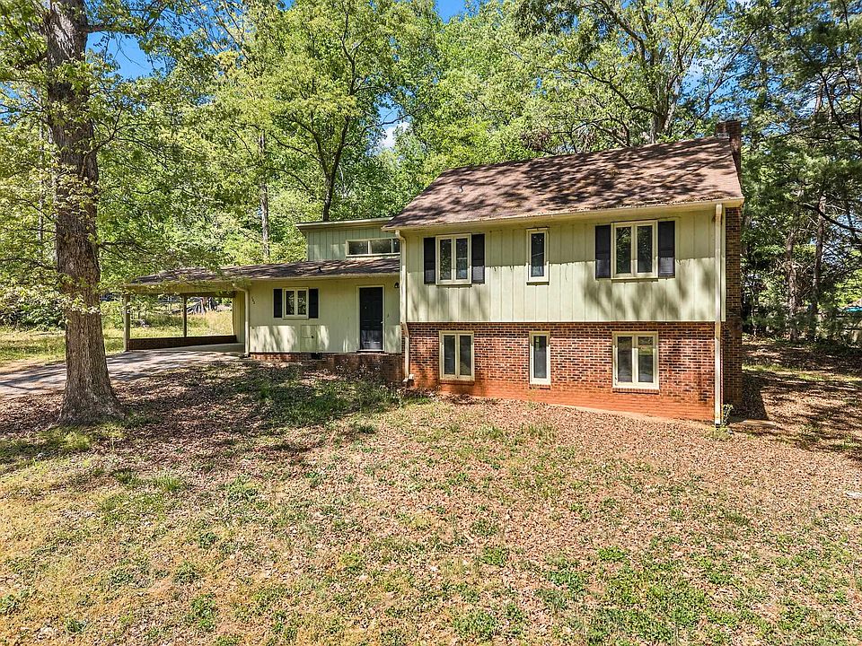 1st image of 102 Clark Hill Dr