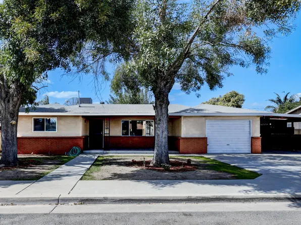 789 S 2nd Avenue, Dinuba, CA 93618