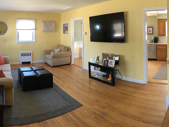 2nd image of 2384 Grand Ave