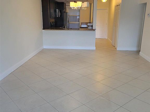5th image of 1200 SW 12th St APT 109