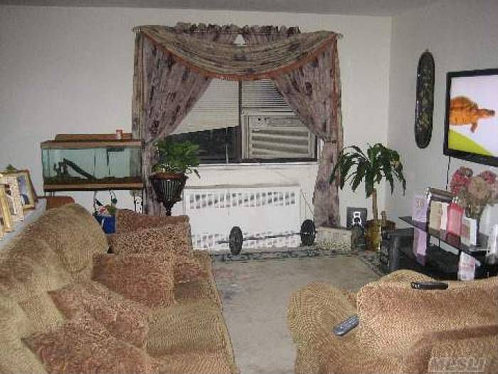 1st image of 6703 Park Dr E