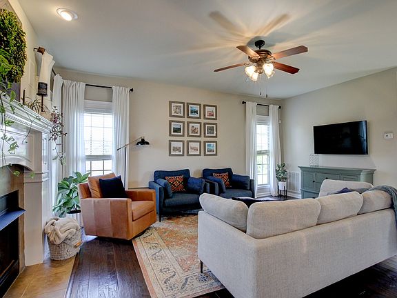 5th image of 2632 Browning Way