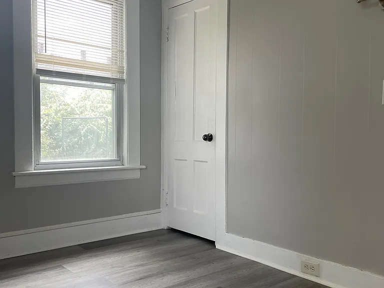 86 West St — Photo 5