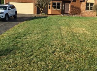 6 Edendery Cir, Fairport, NY 14450