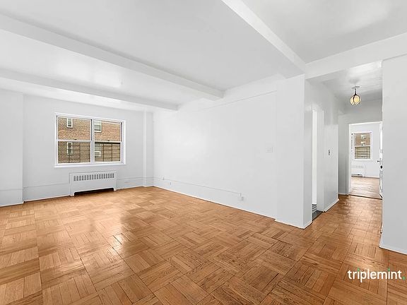 3rd image of 550 Grand St APT G9b