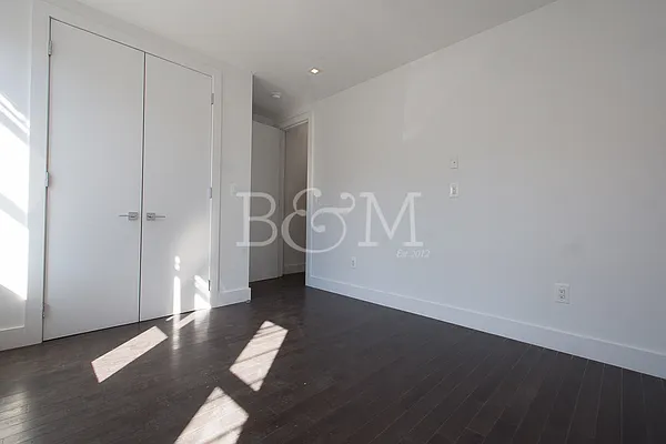 Rented by Brick&Mortar | media 14