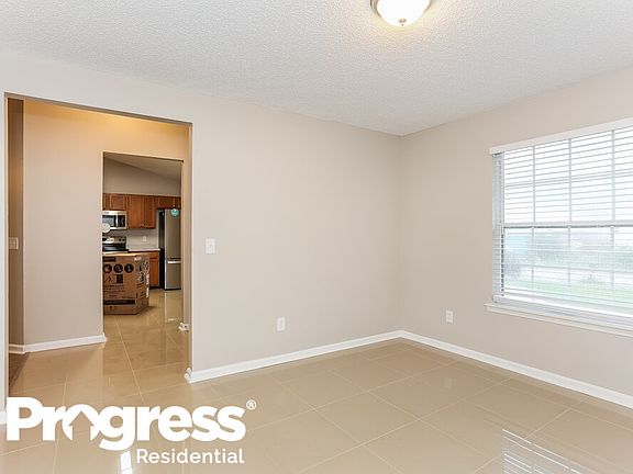 5th image of 8028 Queensferry Ln