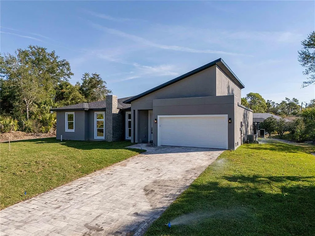 4 bed, 3.0 bath, 1795 sqft, $2,200 — Photo 4