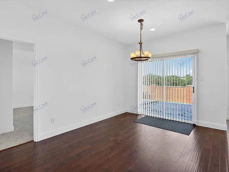 2405 Loreto Dr — Photo 7