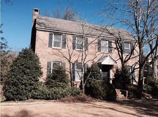 25 Stonedge Rd, Lookout Mountain, TN 37350